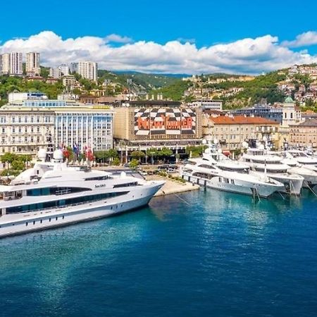 Rijeka Apartment With Free Parking And Large Balcony Esterno foto