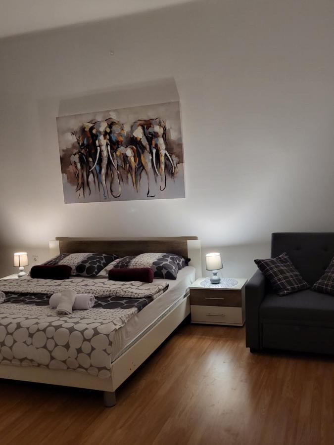 Rijeka Apartment With Free Parking And Large Balcony Esterno foto